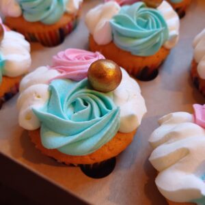 gender reveal cupcakes